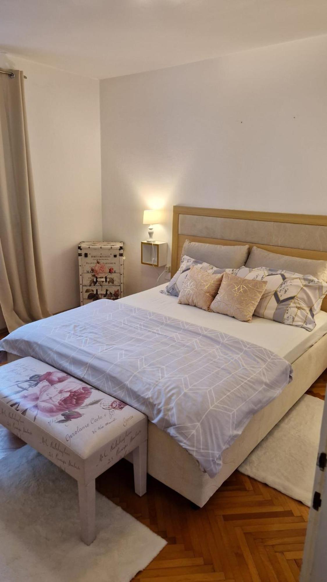 Apartment Lucka Раб Екстериор снимка