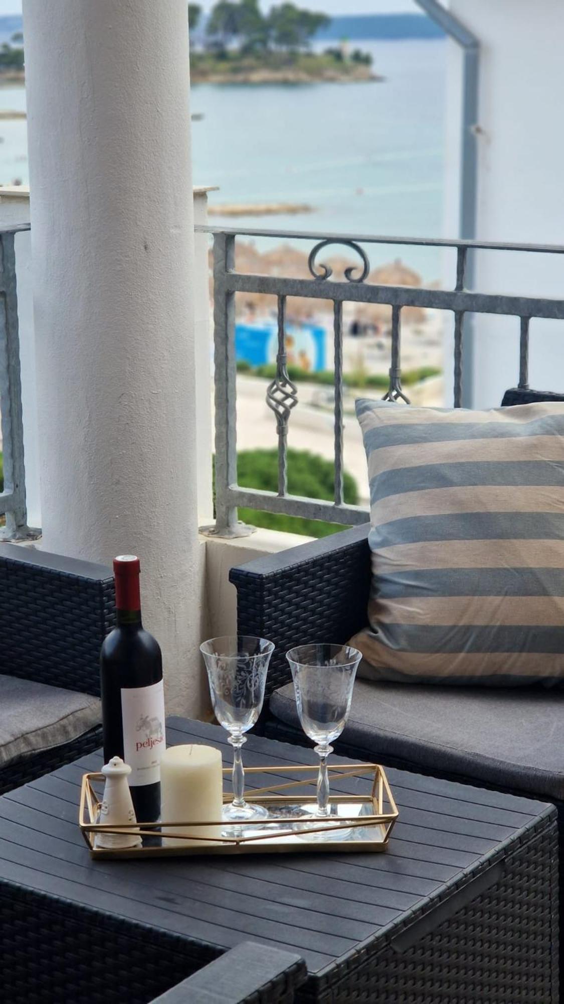 Apartment Lucka Раб Екстериор снимка