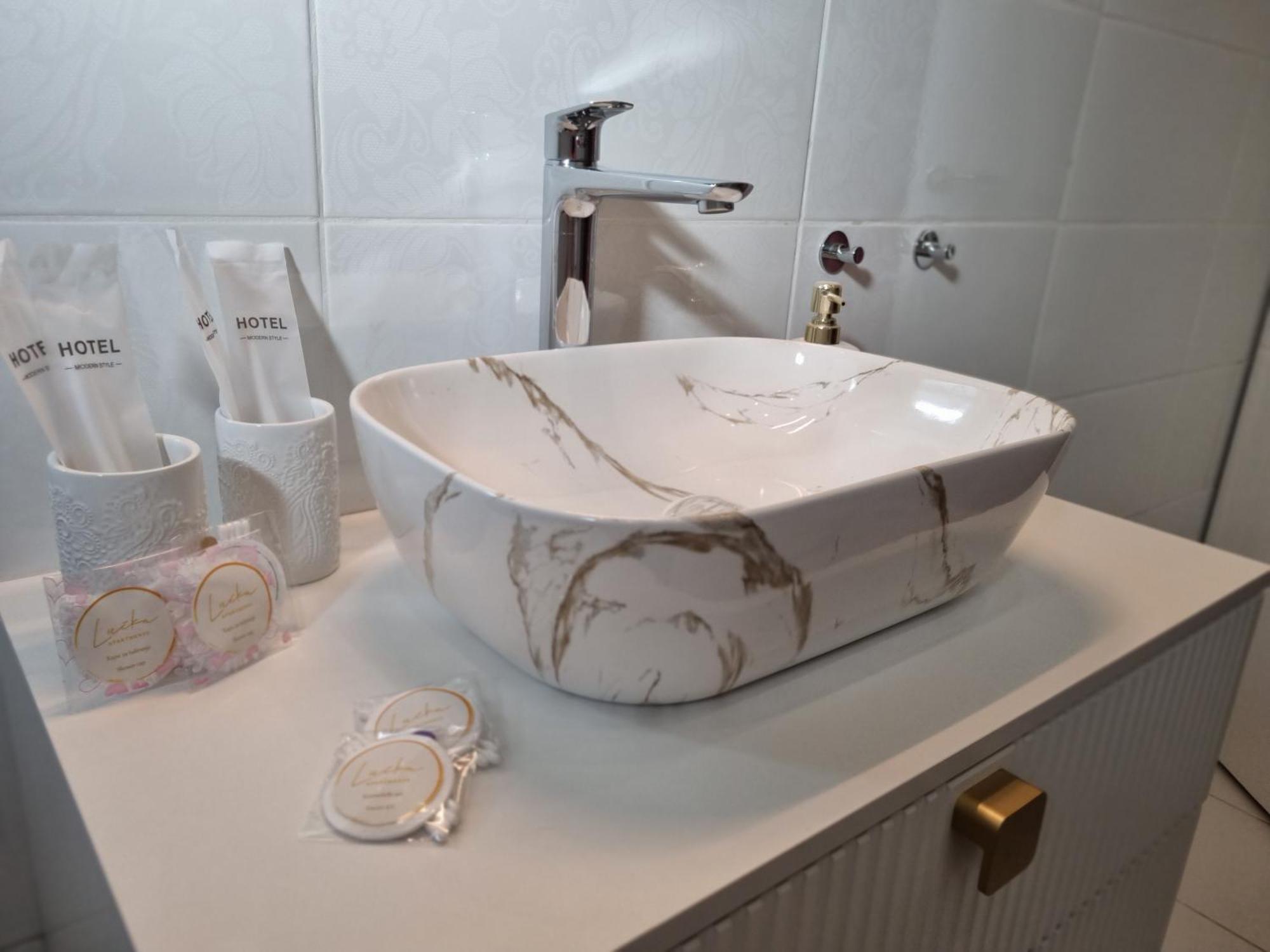 Apartment Lucka Раб Екстериор снимка